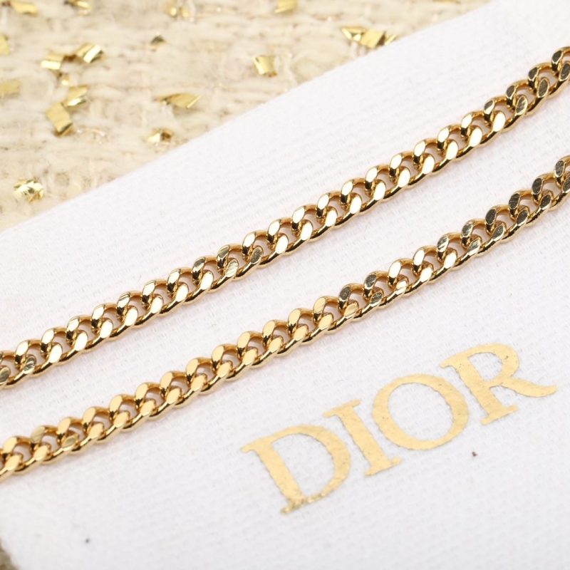 chr1st1an D10r necklaces